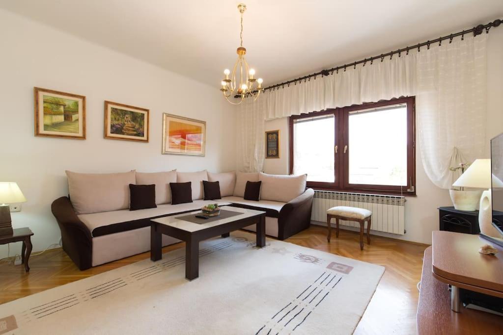 Old Town House In Sarajevo Apartment Ngoại thất bức ảnh